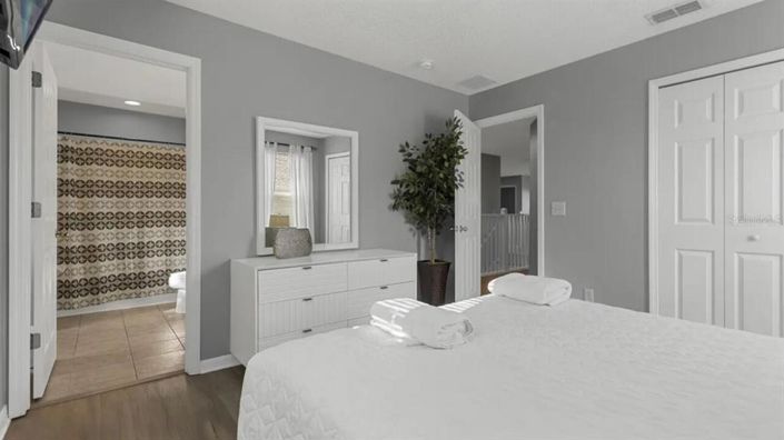 Image No.22-7 Bed House for sale