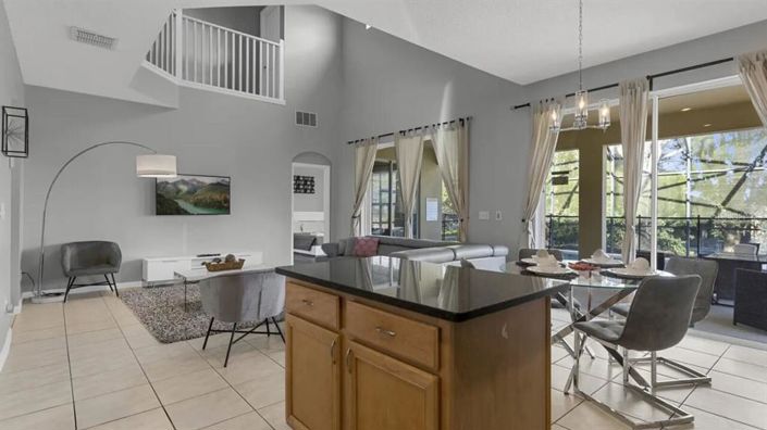 Image No.6-7 Bed House for sale
