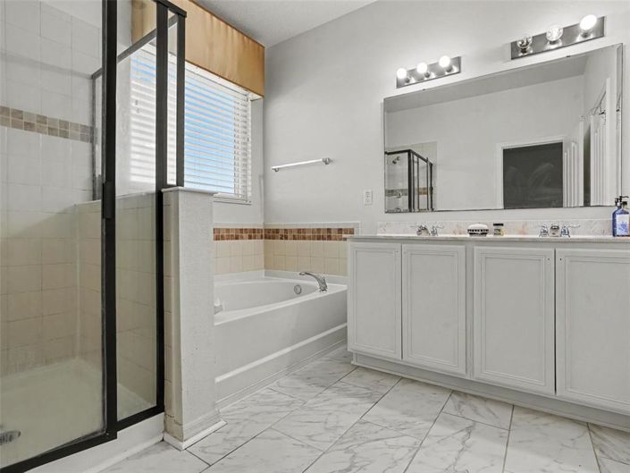 Image No.10-4 Bed House for sale