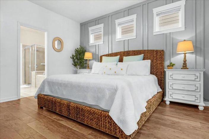 Image No.10-5 Bed House for sale