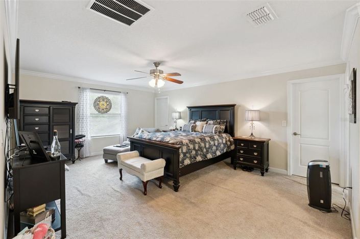 Image No.36-5 Bed House for sale