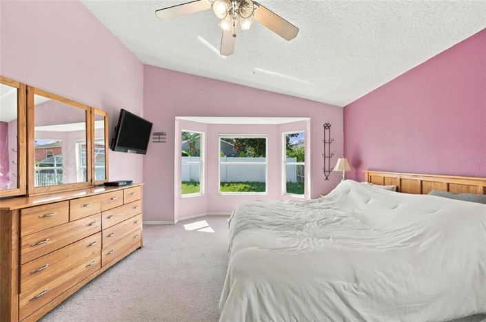Image No.17-4 Bed House for sale