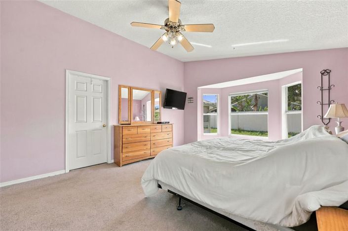 Image No.19-4 Bed House for sale