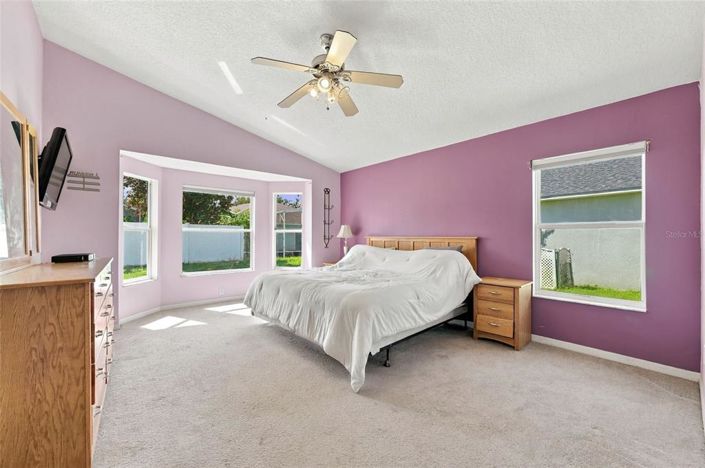Image No.20-4 Bed House for sale