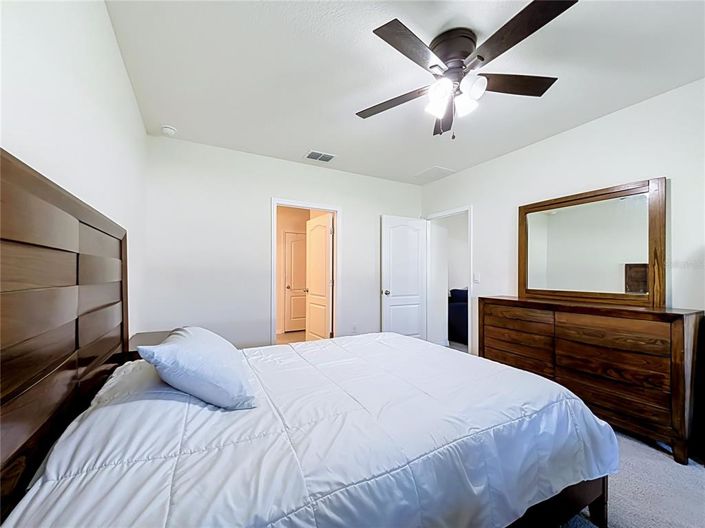 Image No.20-4 Bed House for sale