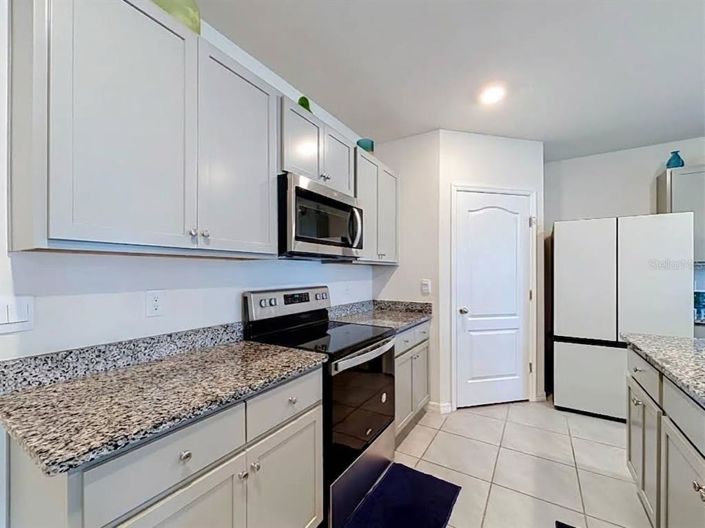 Image No.7-4 Bed House for sale