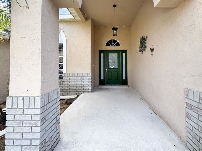 Image No.2-4 Bed House for sale