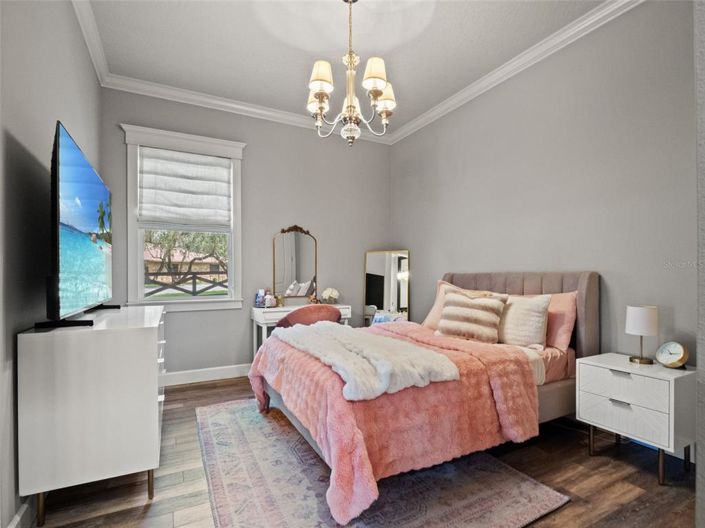 Image No.30-4 Bed House for sale