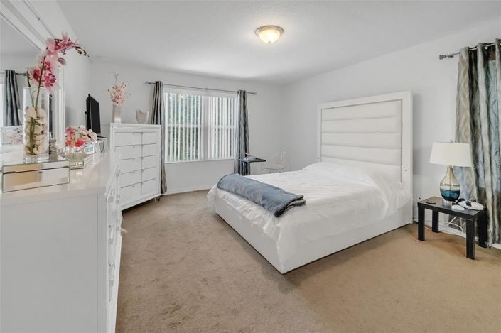 Image No.16-5 Bed House for sale