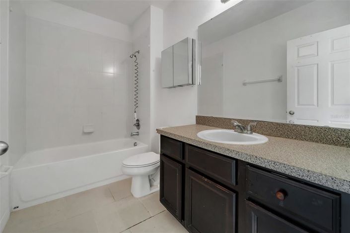 Image No.28-5 Bed House for sale