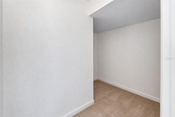 Image No.34-5 Bed House for sale