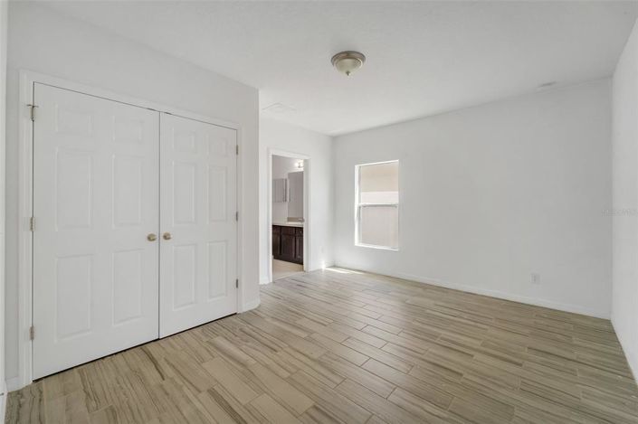Image No.35-5 Bed House for sale