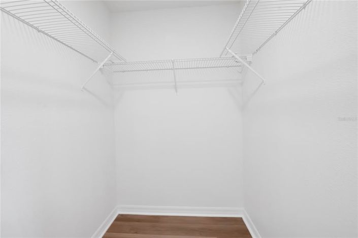 Image No.14-3 Bed House for sale