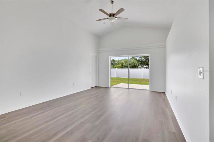Image No.7-3 Bed House for sale