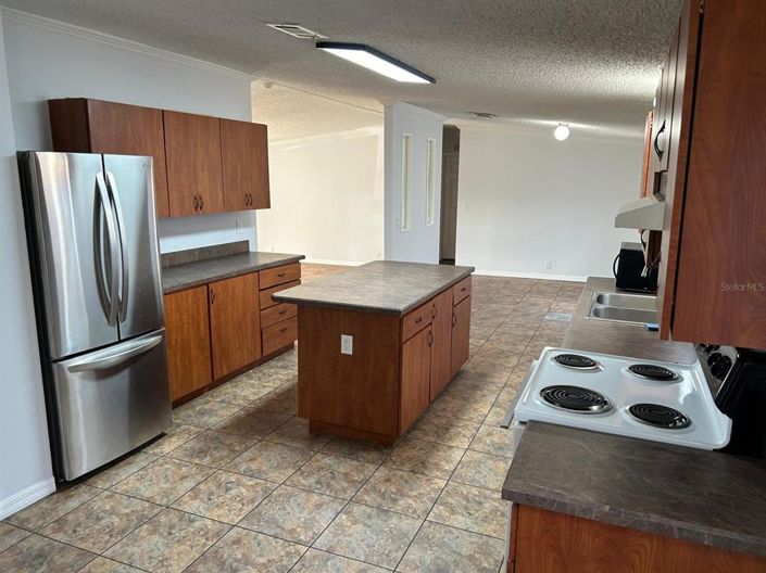Image No.37-3 Bed House for sale