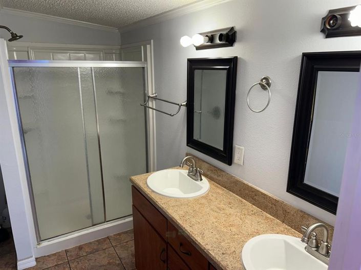 Image No.38-3 Bed House for sale