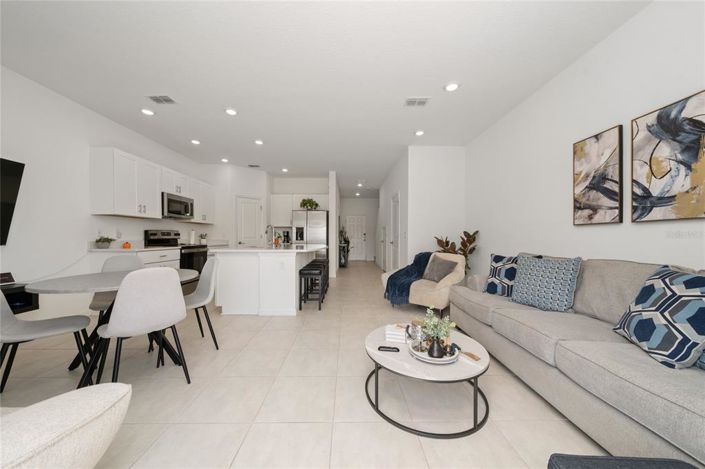 Image No.4-3 Bed Townhouse for sale