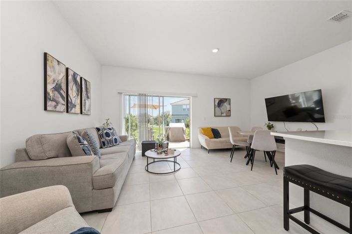 Image No.5-3 Bed Townhouse for sale