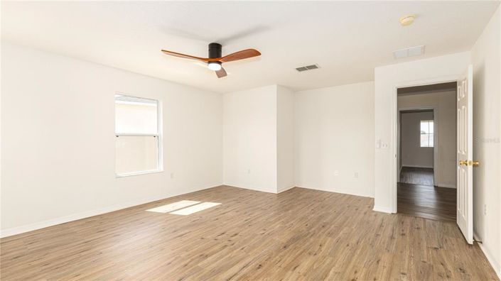 Image No.29-5 Bed House for sale