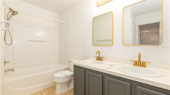 Image No.35-5 Bed House for sale