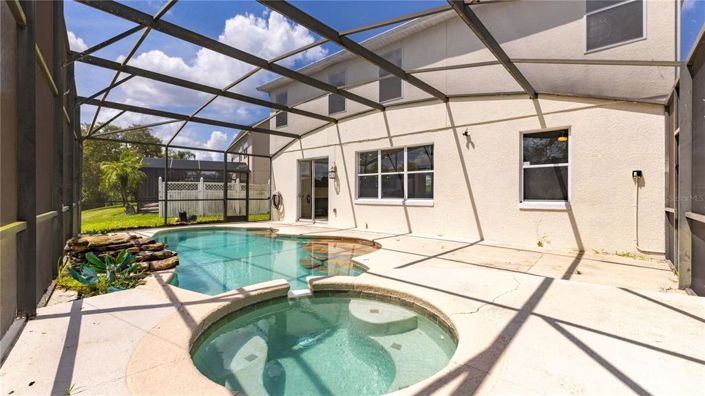 Image No.38-5 Bed House for sale