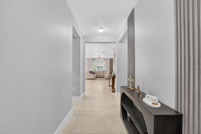 Image No.15-4 Bed House for sale