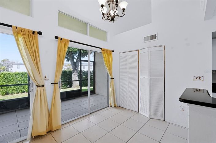 Image No.20-2 Bed Townhouse for sale