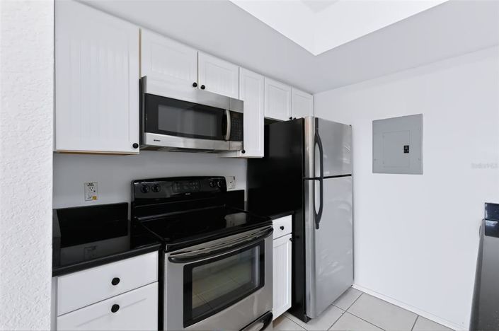 Image No.22-2 Bed Townhouse for sale