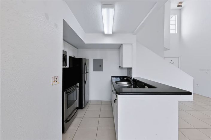 Image No.23-2 Bed Townhouse for sale