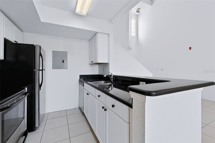 Image No.24-2 Bed Townhouse for sale