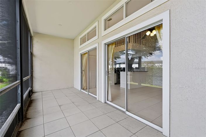 Image No.39-2 Bed Townhouse for sale