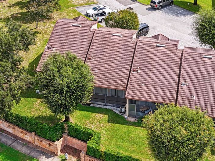 Image No.7-2 Bed Townhouse for sale
