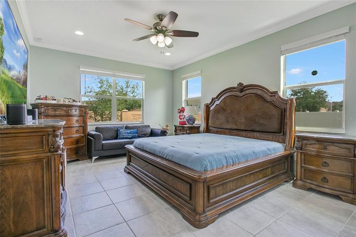Image No.14-6 Bed House for sale