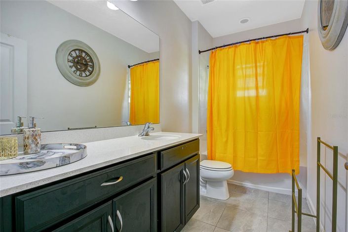 Image No.25-6 Bed House for sale