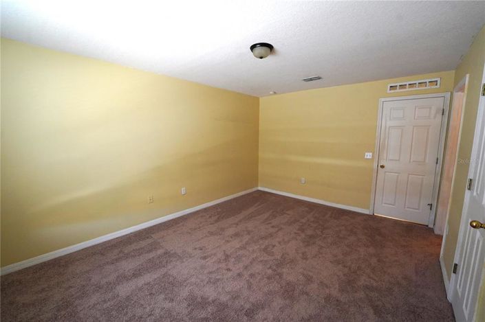 Image No.19-4 Bed House for sale