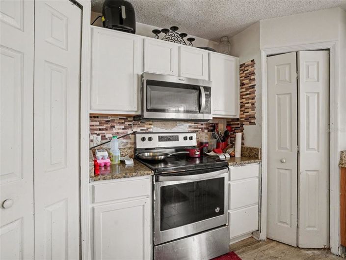 Image No.10-4 Bed House for sale