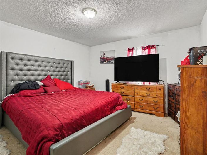 Image No.19-4 Bed House for sale