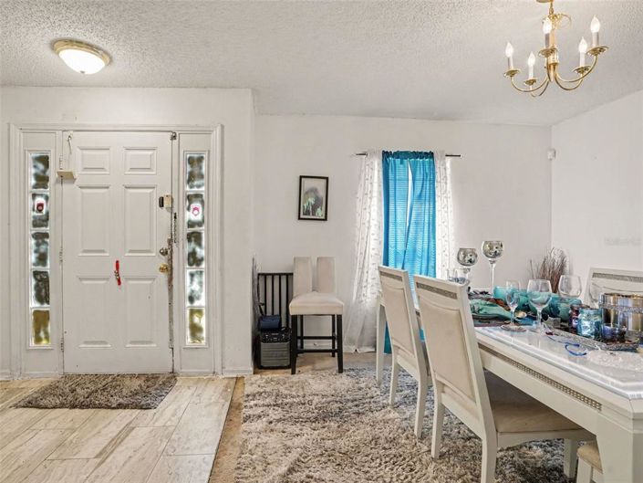 Image No.3-4 Bed House for sale