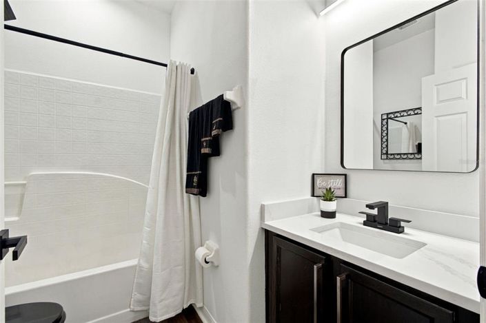 Image No.27-2 Bed House for sale