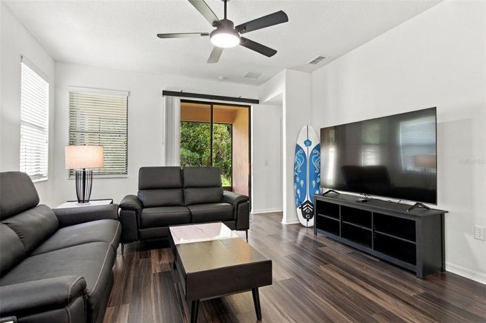 Image No.6-2 Bed House for sale