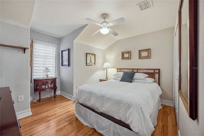 Image No.14-5 Bed House for sale