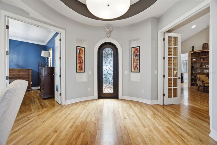 Image No.19-5 Bed House for sale