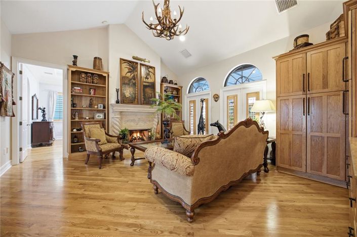 Image No.24-5 Bed House for sale