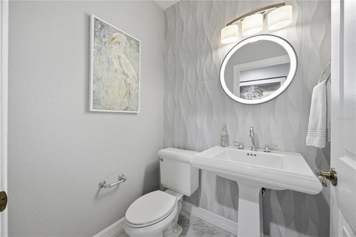 Image No.33-5 Bed House for sale