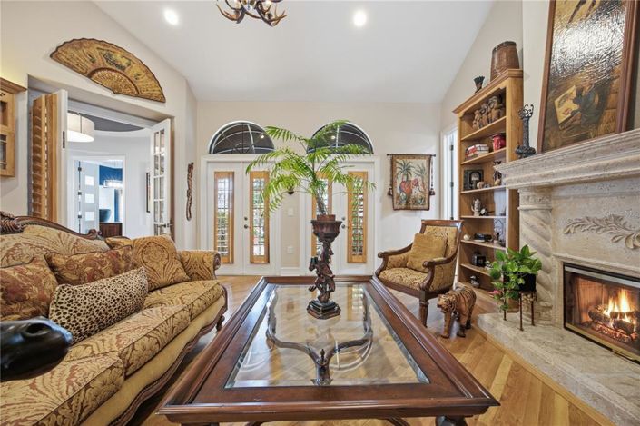 Image No.4-5 Bed House for sale