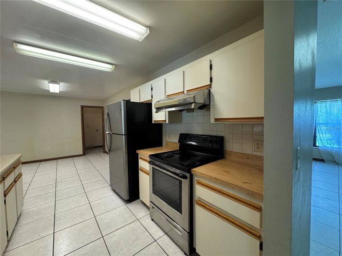 Image No.16-4 Bed House for sale