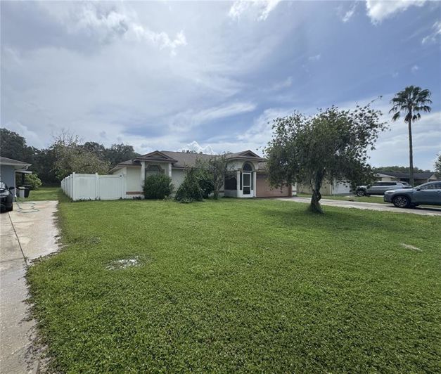 Image No.2-4 Bed House for sale