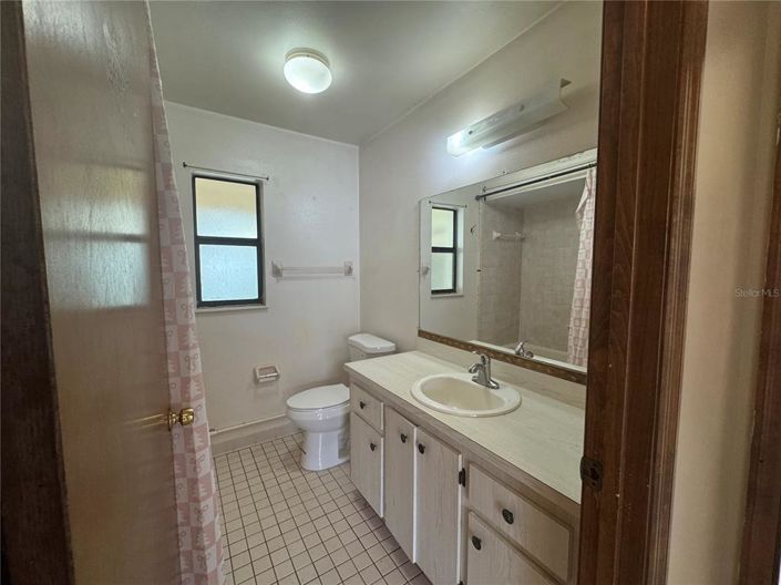 Image No.21-4 Bed House for sale