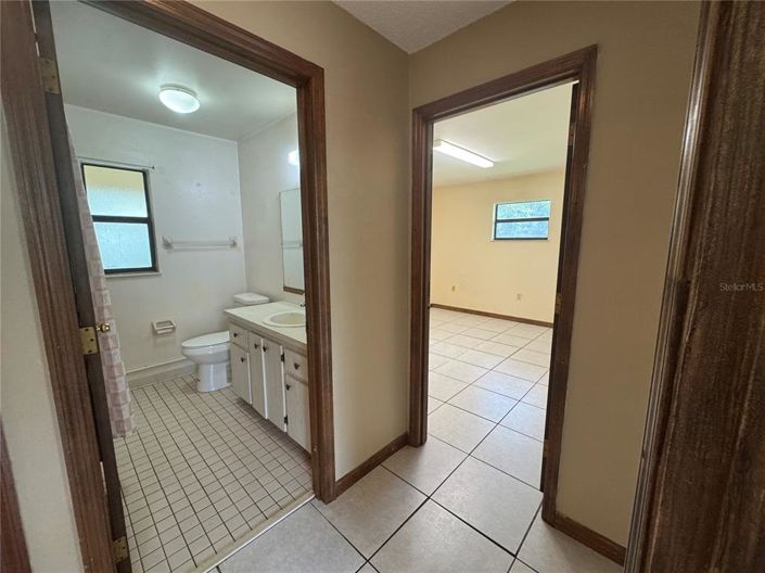 Image No.29-4 Bed House for sale