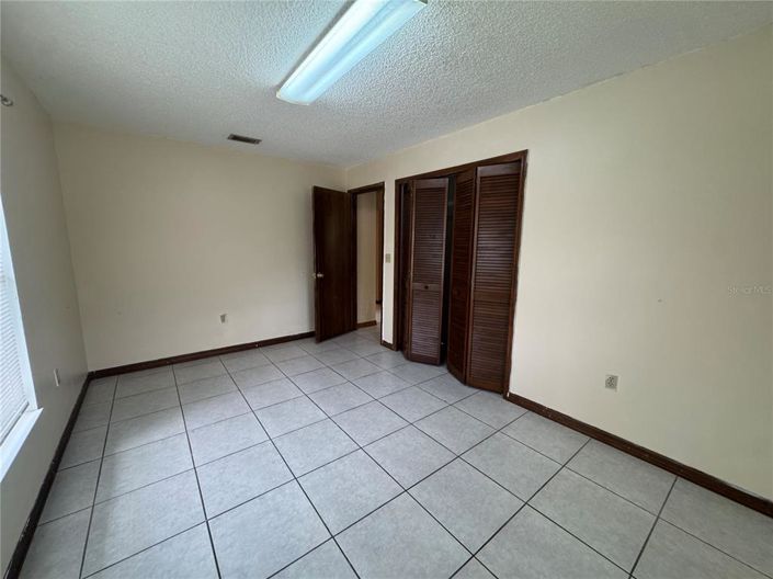 Image No.34-4 Bed House for sale